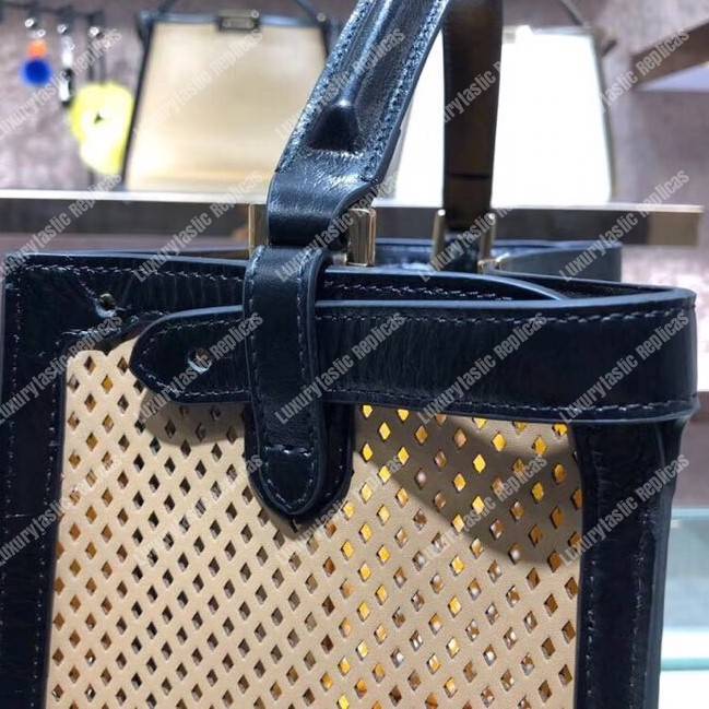 F**di peekaboo x-lite medium beige leather bag