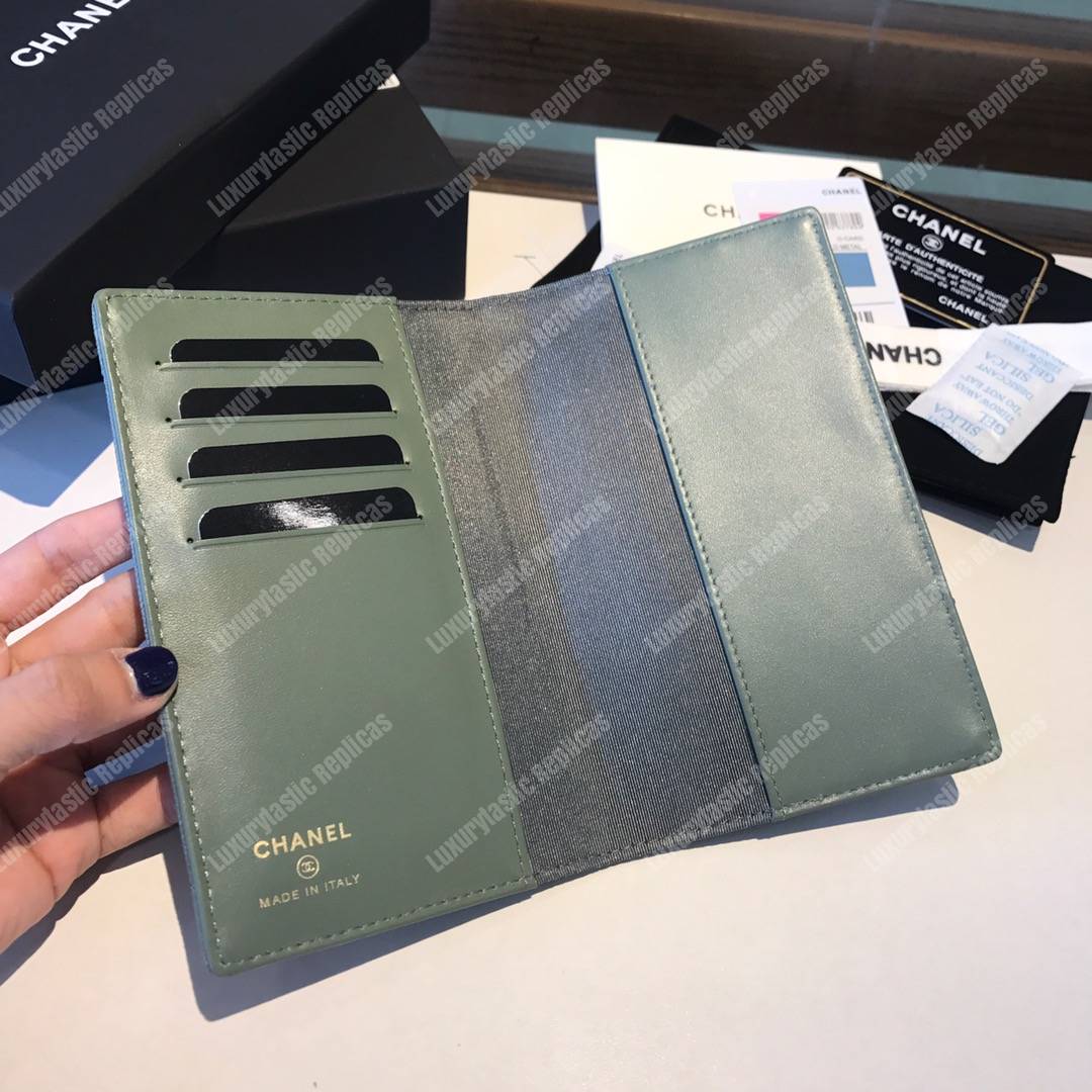 Classic Passport Holder Caviar Leather Greenish Gray