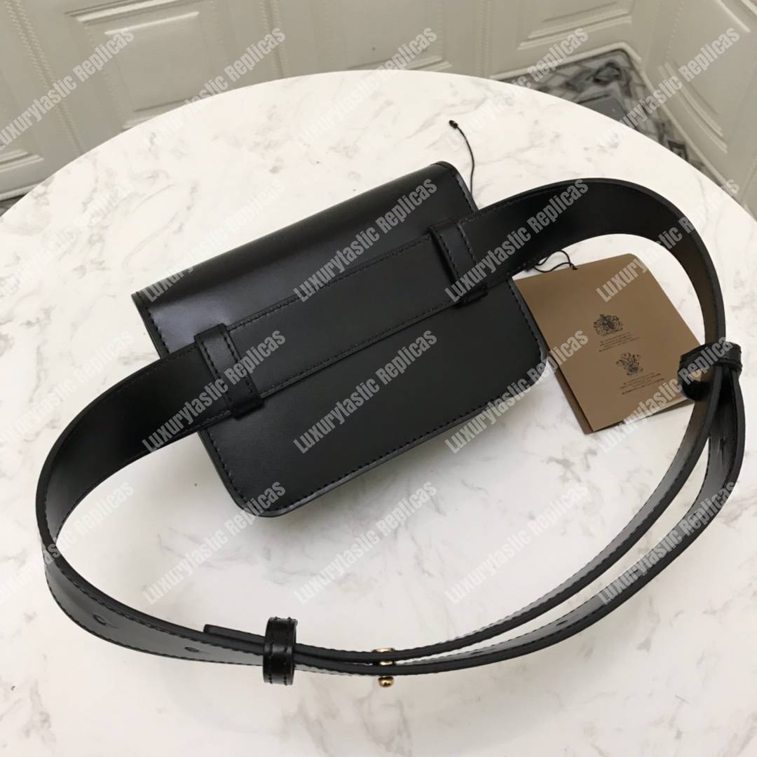 B**rry belted leather tb bag black
