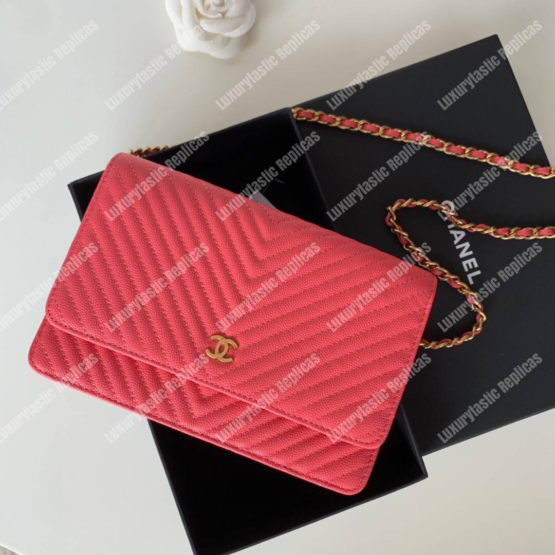 Ch*el wallet on chain pink