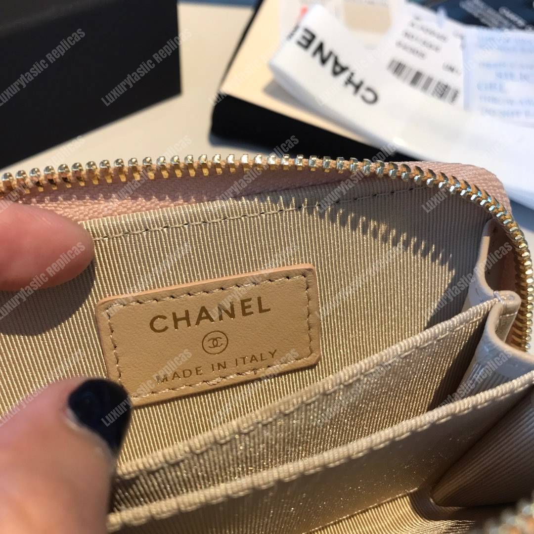Ch*el 19 zipped coin purse light beige