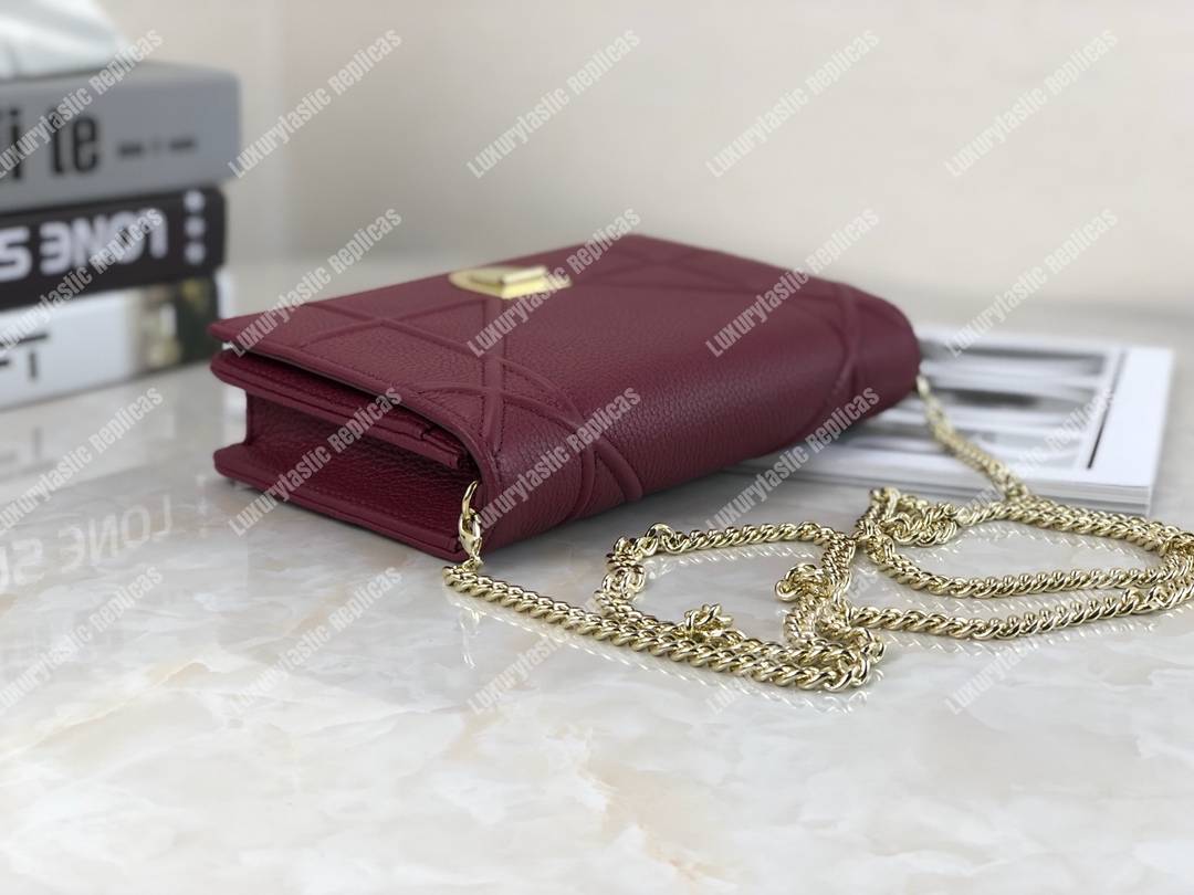 D*orama calfskin clutch red