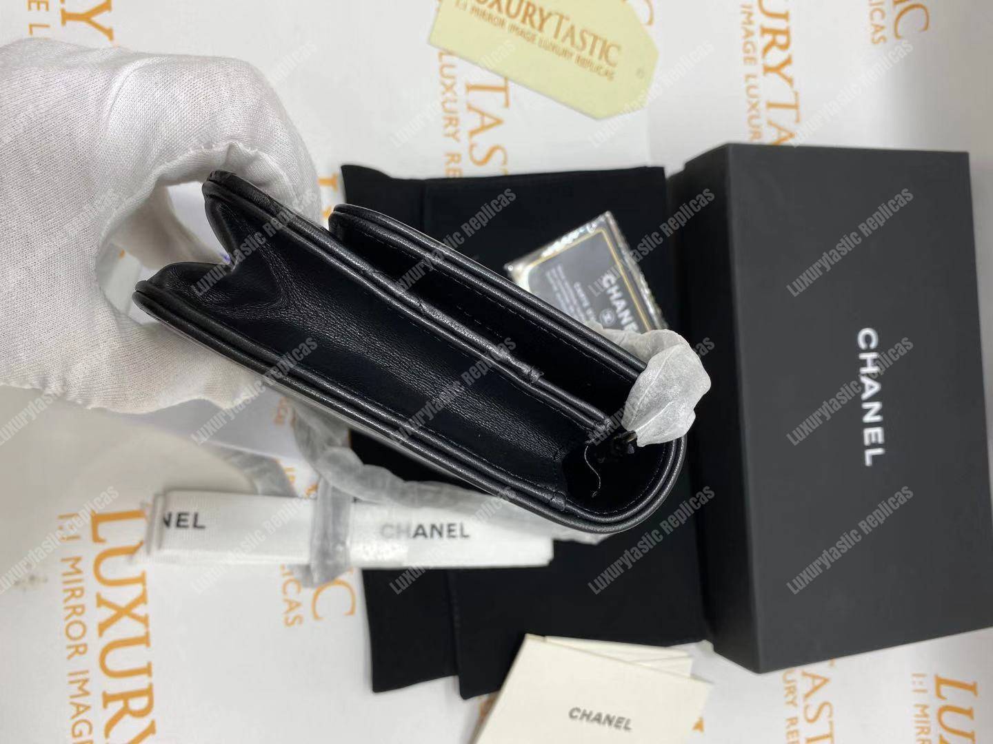 Ch*el le boy wallet on chain – woc black quilted lambskin silver-toned