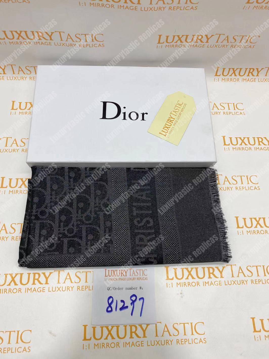 CD Oblique 140 Stole Black