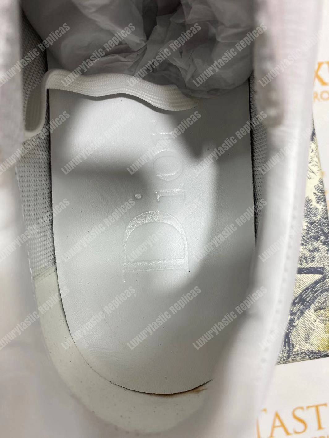 D*or “b01” sneaker white suede calfskin & white smooth calfskin