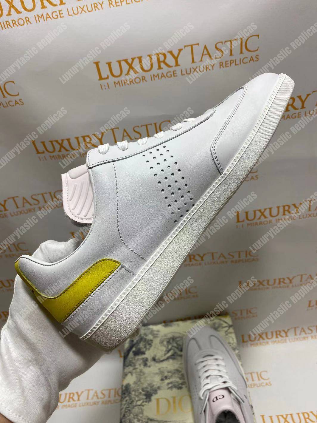 D*or “b01” sneaker white suede calfskin & white smooth calfskin