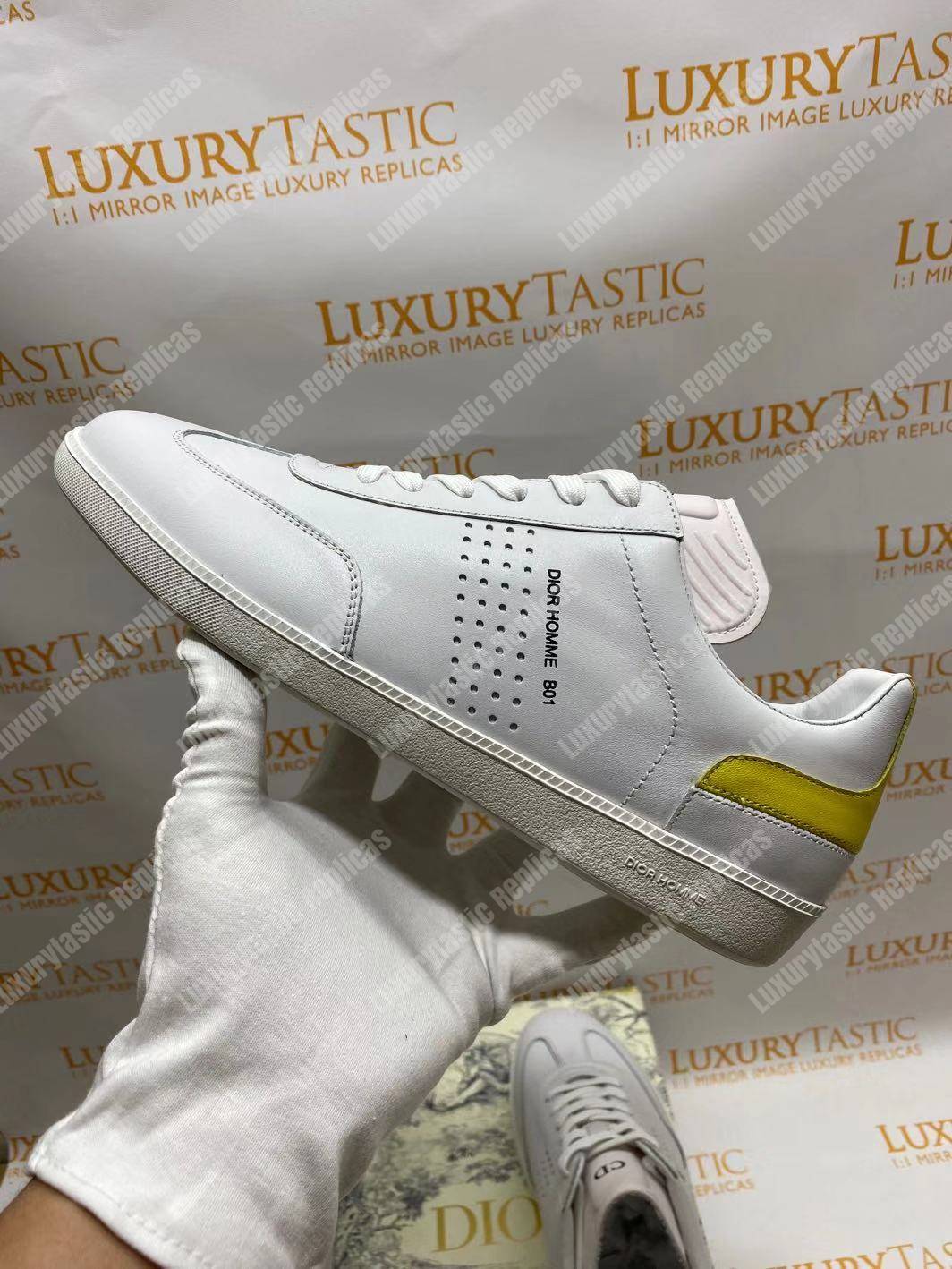 D*or “b01” sneaker white suede calfskin & white smooth calfskin