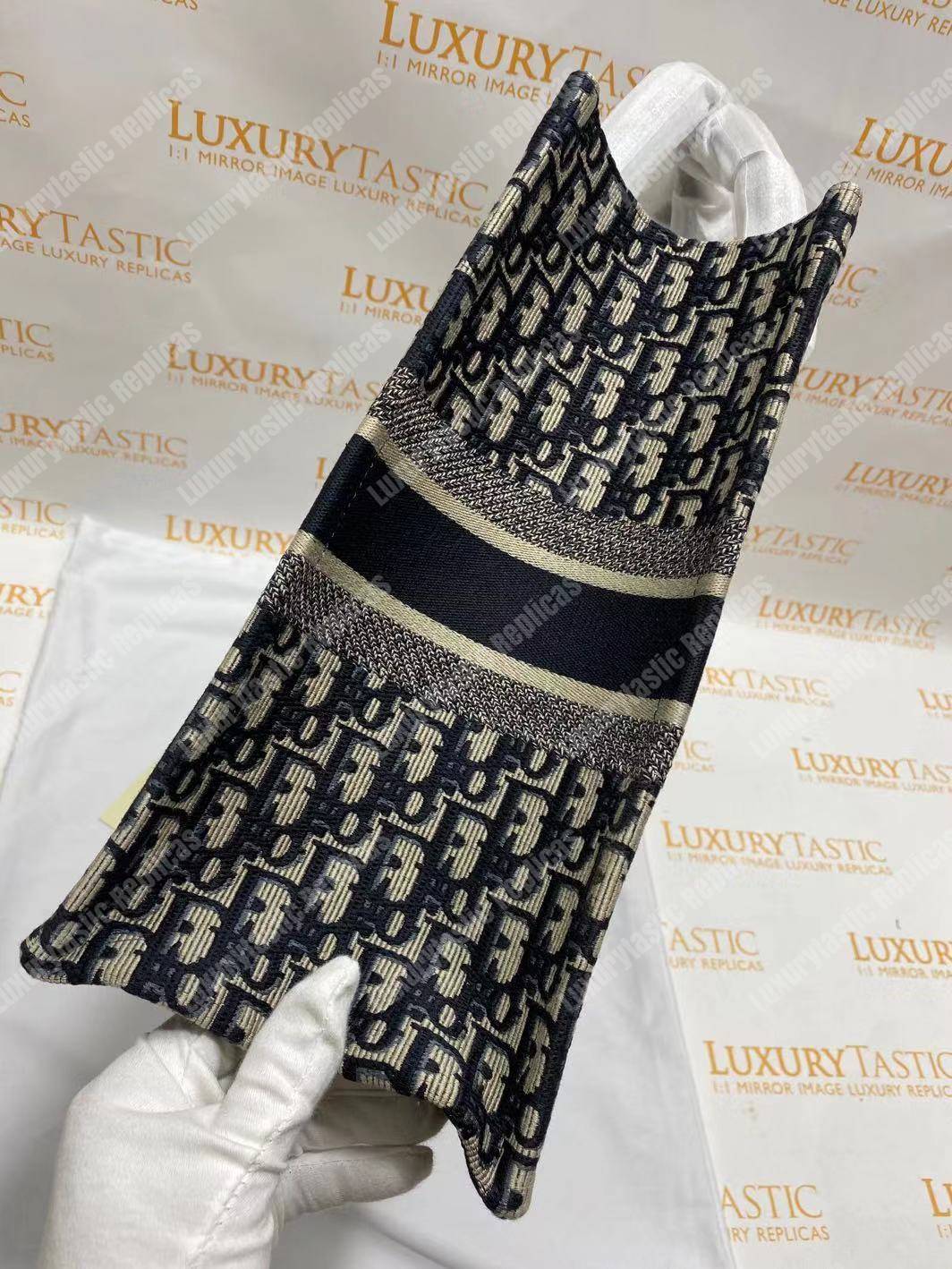 D*or book tote bag in embroidered canvas blue D*or oblique