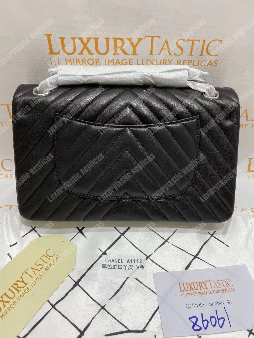 Ch*el classic medium handbag black