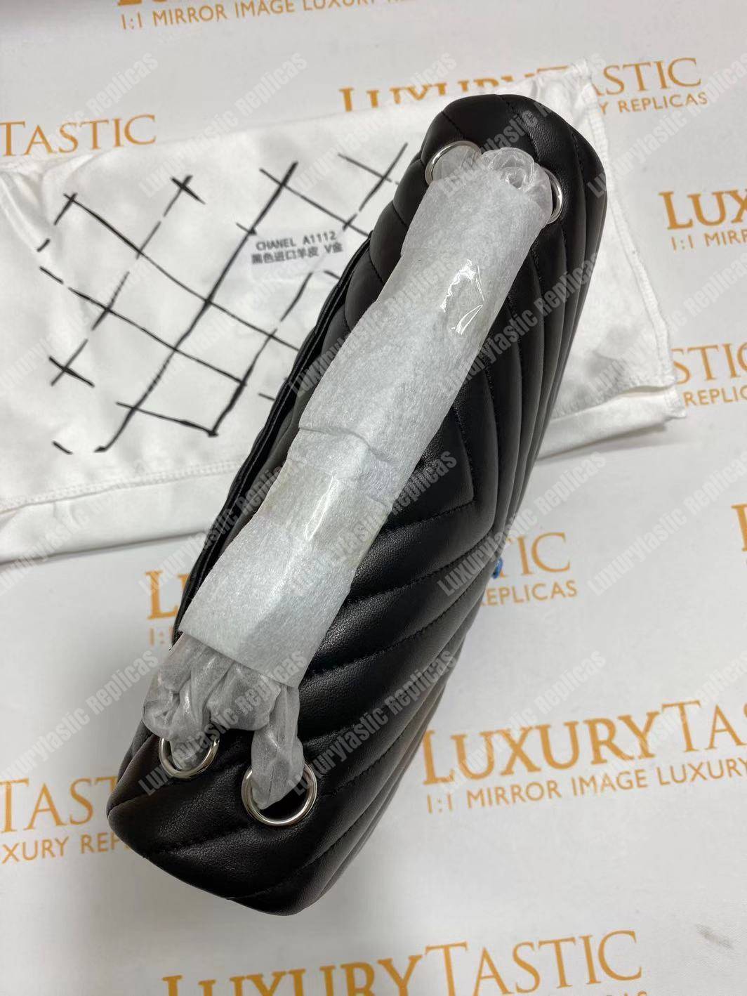 Ch*el classic medium handbag black