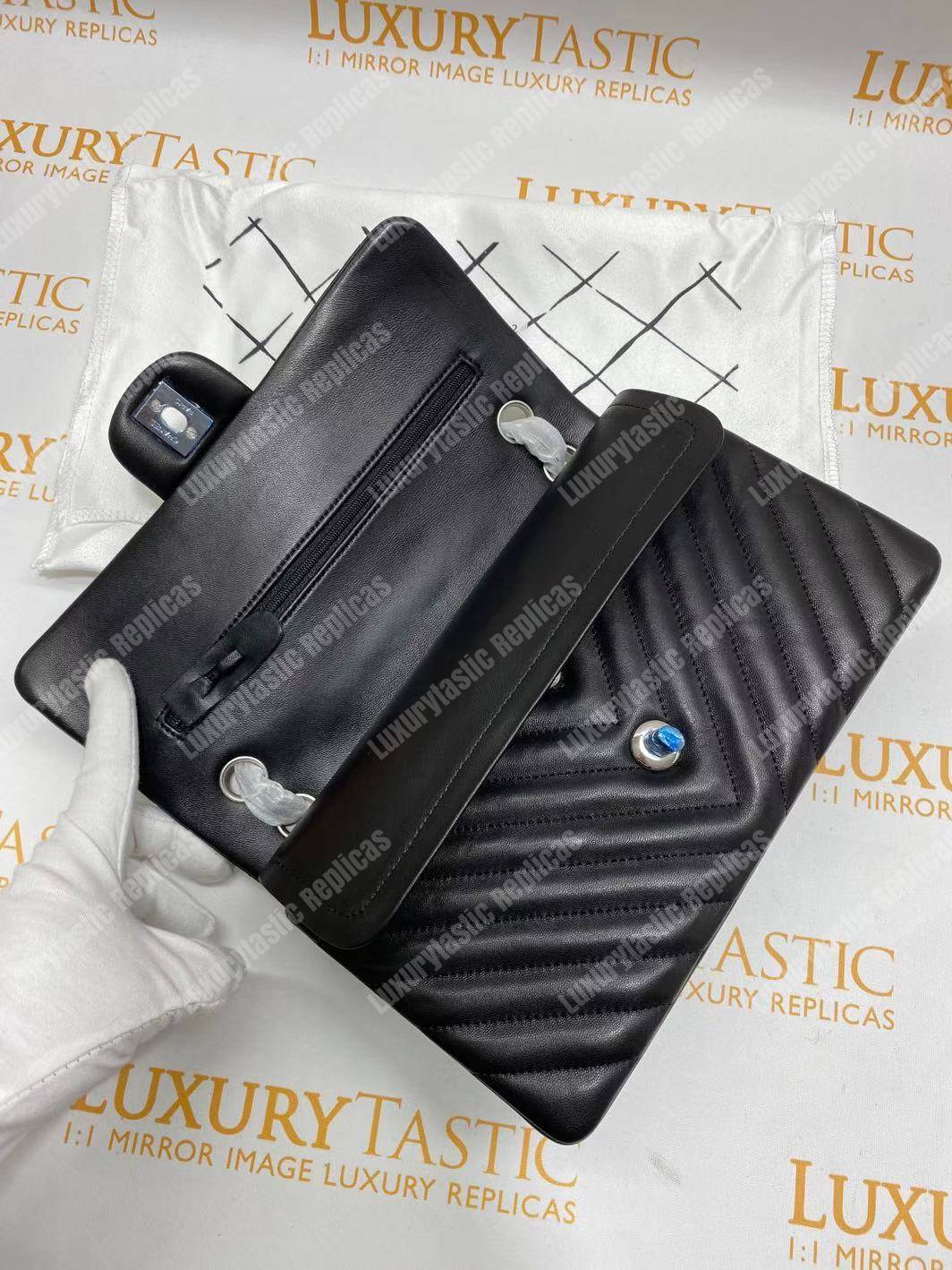 Ch*el classic medium handbag black