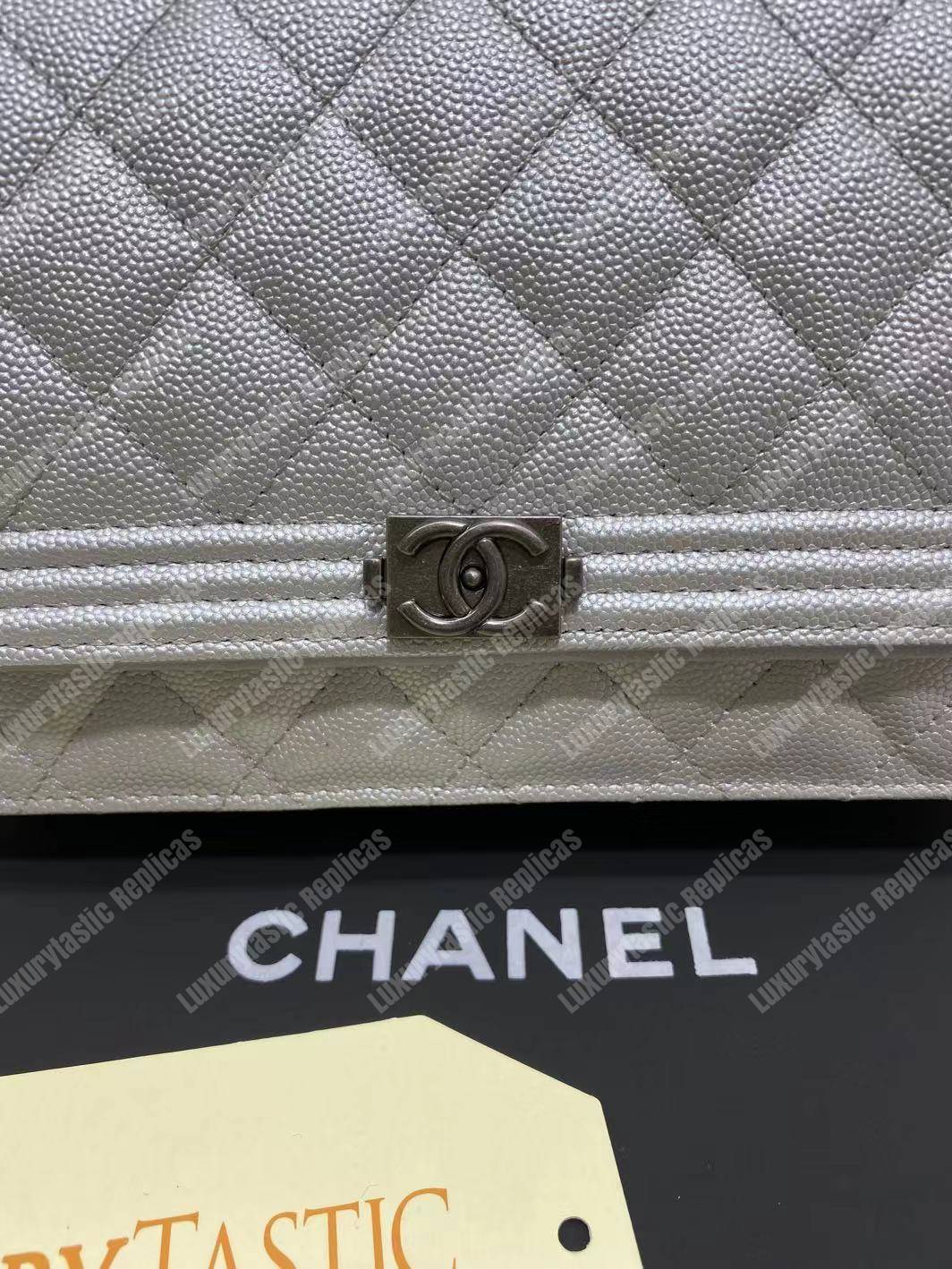 Ch*el le boy wallet on chain – woc white caviar silver-toned