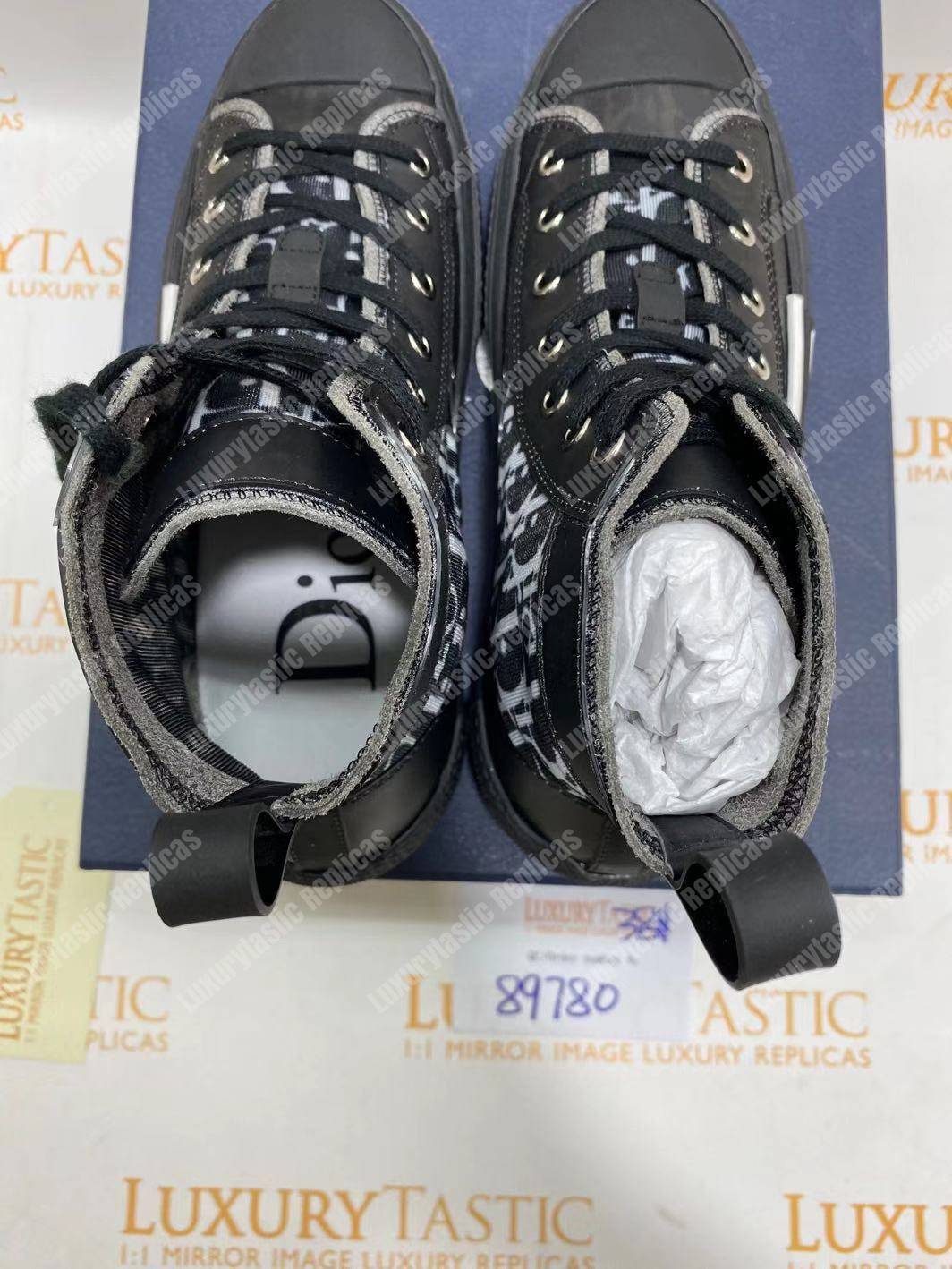 D*or “b23” high-top D*or oblique sneaker