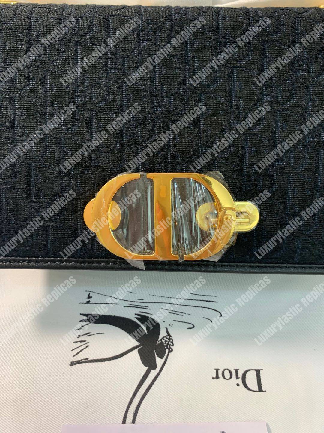 D*or wavy-effect 30 montaigne bag with chain black