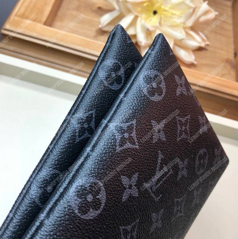 LV Discovery Pochette Monogram