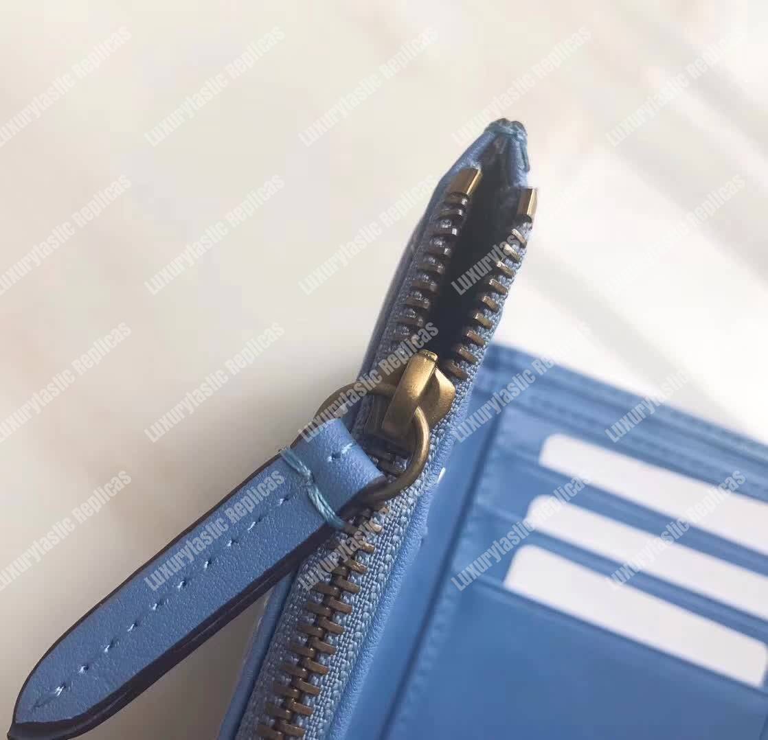 G*u*i gg marmont matelassé wallet light blue