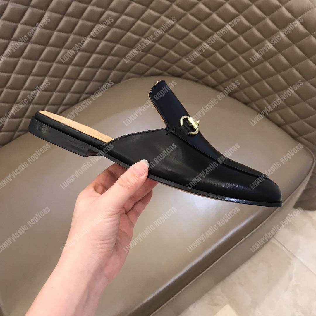 G*u*i princetown leather slipper black