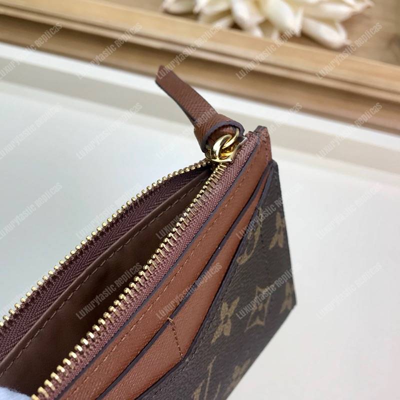 LV Zipped Card Holder Monogram Brown