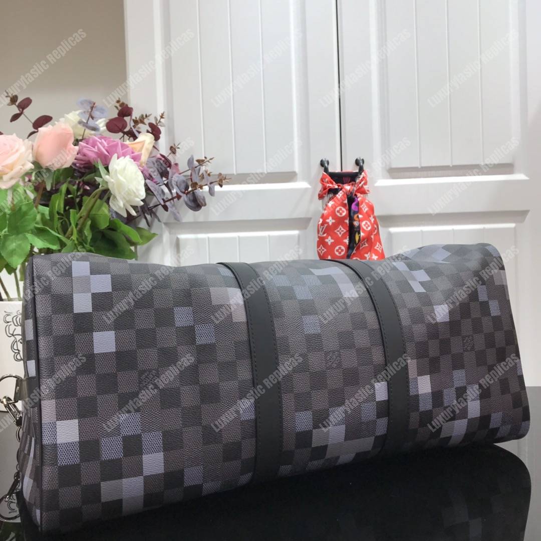 LV Keepall Bandoulière 50 Gray Pixel