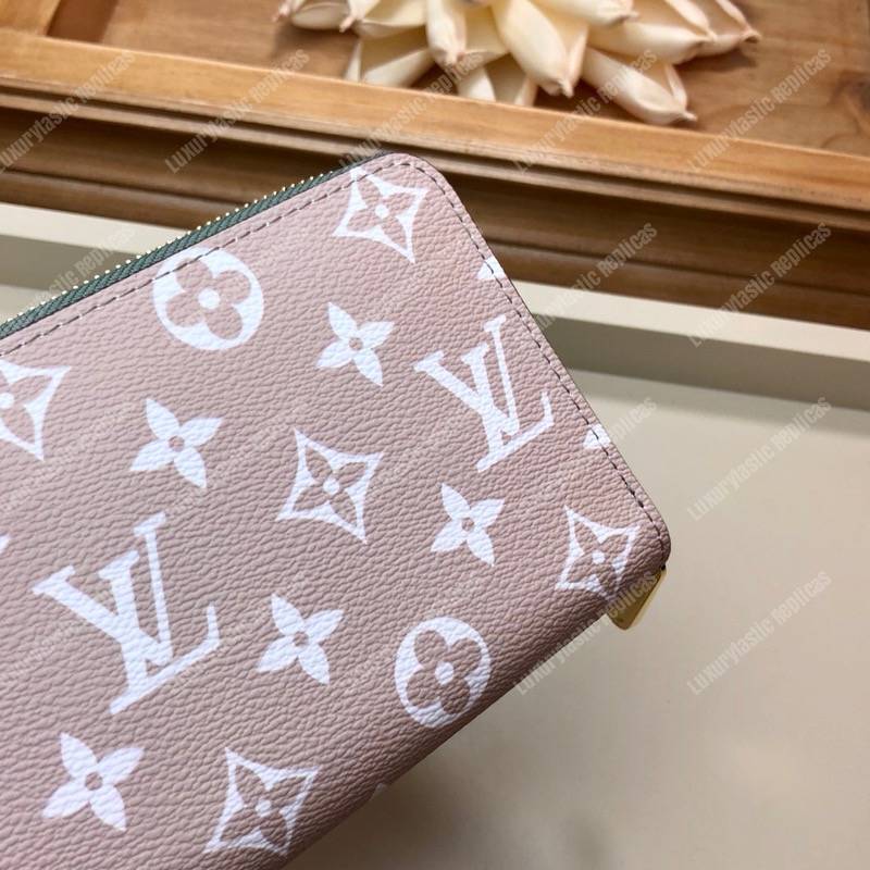 LV Zippy Wallet Monogram Khaki