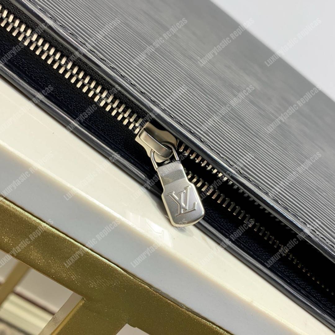 LV Pochette Voyage MM Epi Leather Black