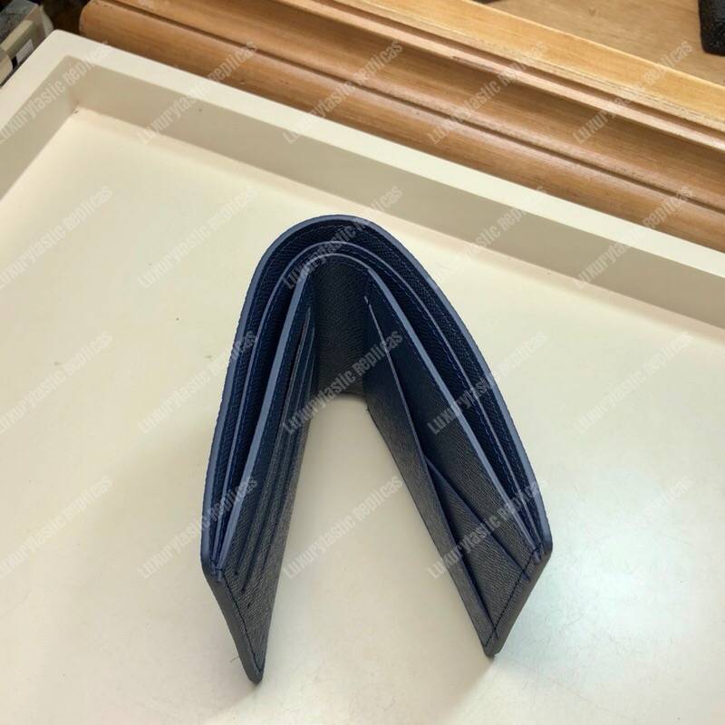 LV Multiple Wallet Taiga Leather Bleu Marine
