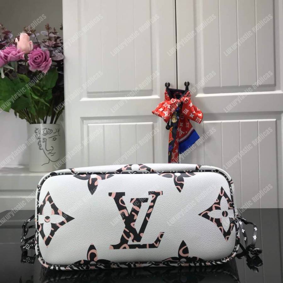 LV Neverfull MM Giant Jungle Print Ivoire