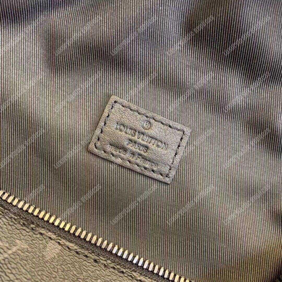 LV Discovery Bumbag Monogram Eclipse