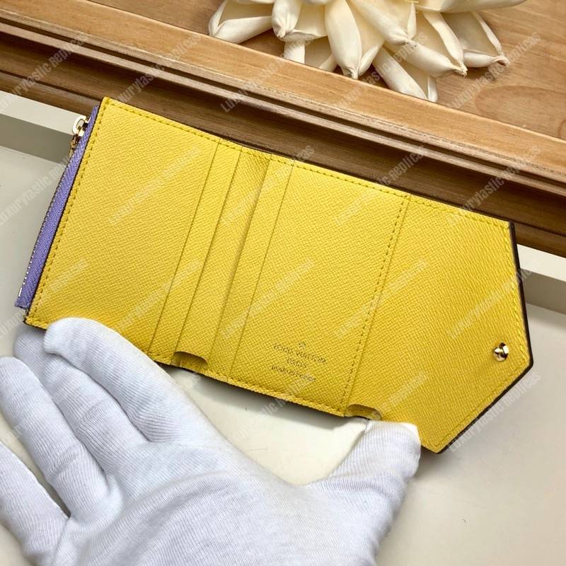 LV Summer 2019 Zoé Wallet Monogram Canvas Pink / Lila