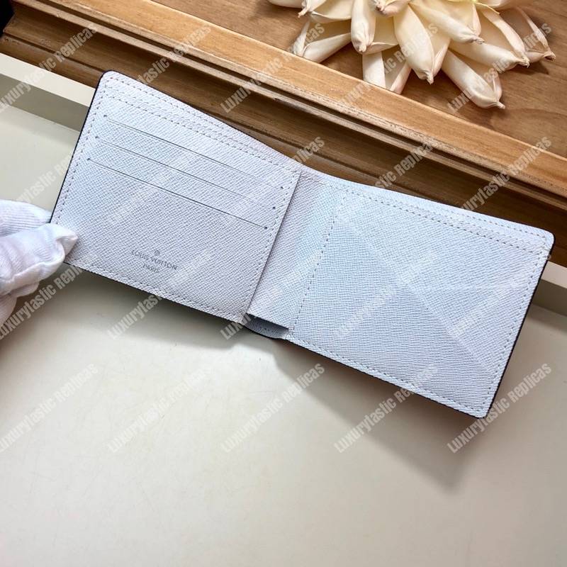 LV Multiple Wallet Monogram White
