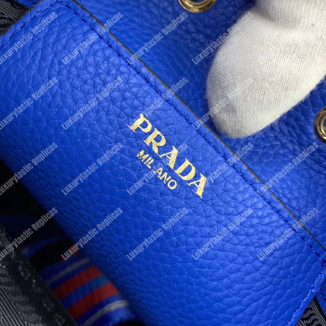 Pra*a leather bucket bag blue