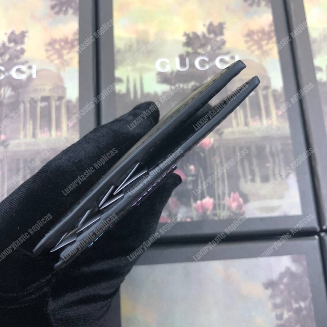 G*u*i blade embroidery wallet