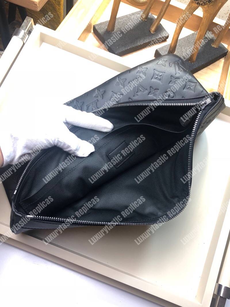 LV DISCOVERY POCHETTE Voyage MM Monogram Shadow
