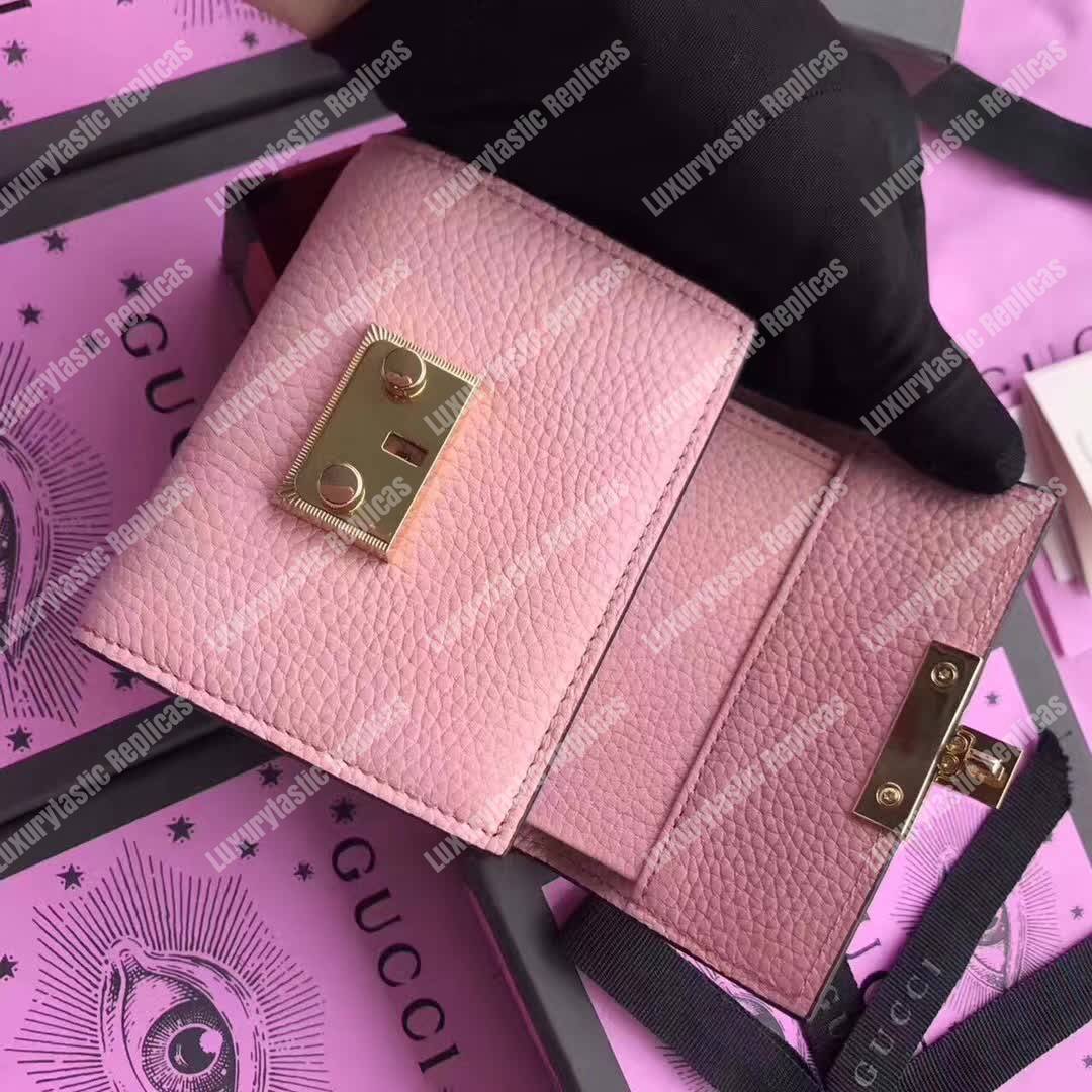 G*u*i padlock wallet pink