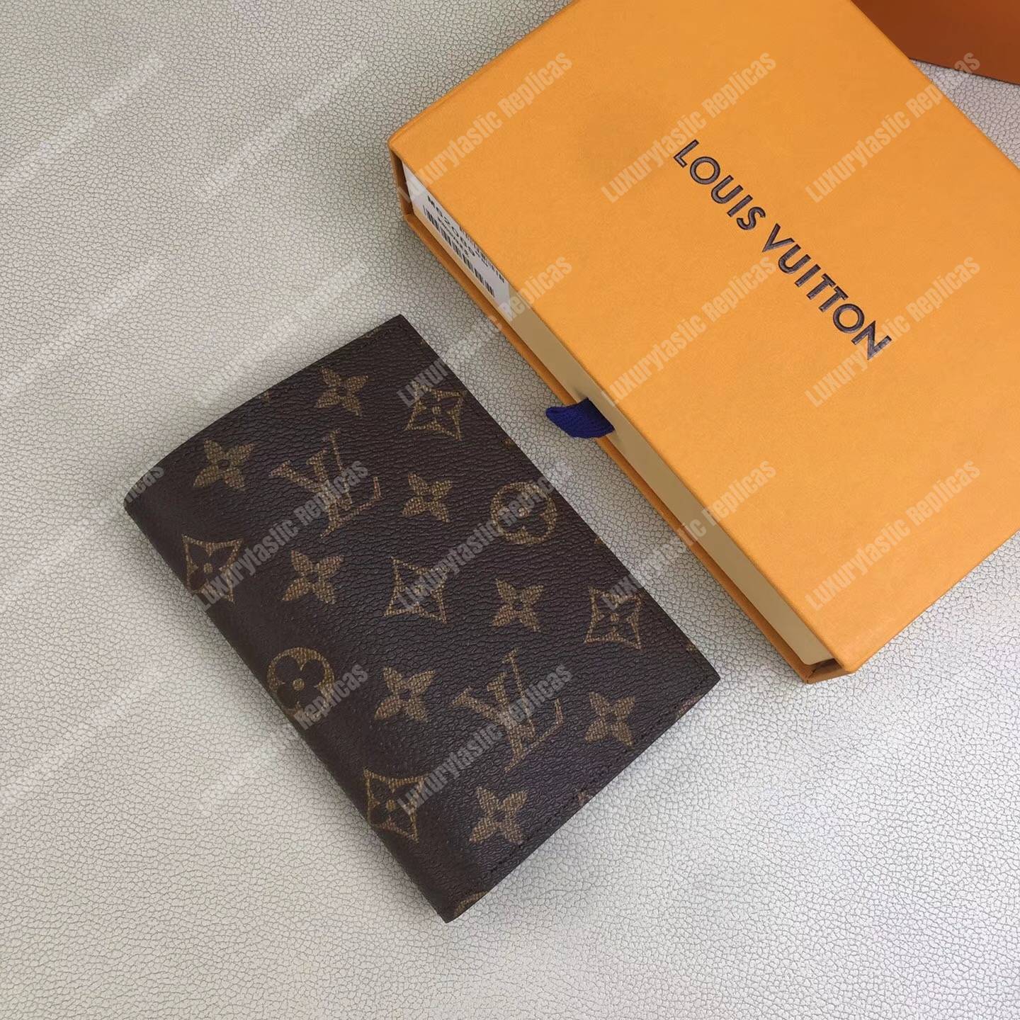 LV Passport Cover Monogram