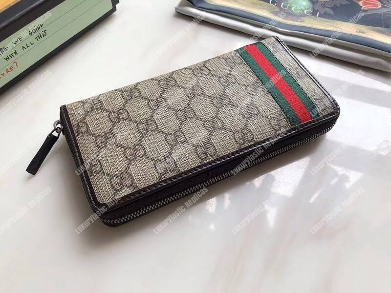 G*u*i gg sup*e zip around wallet with web