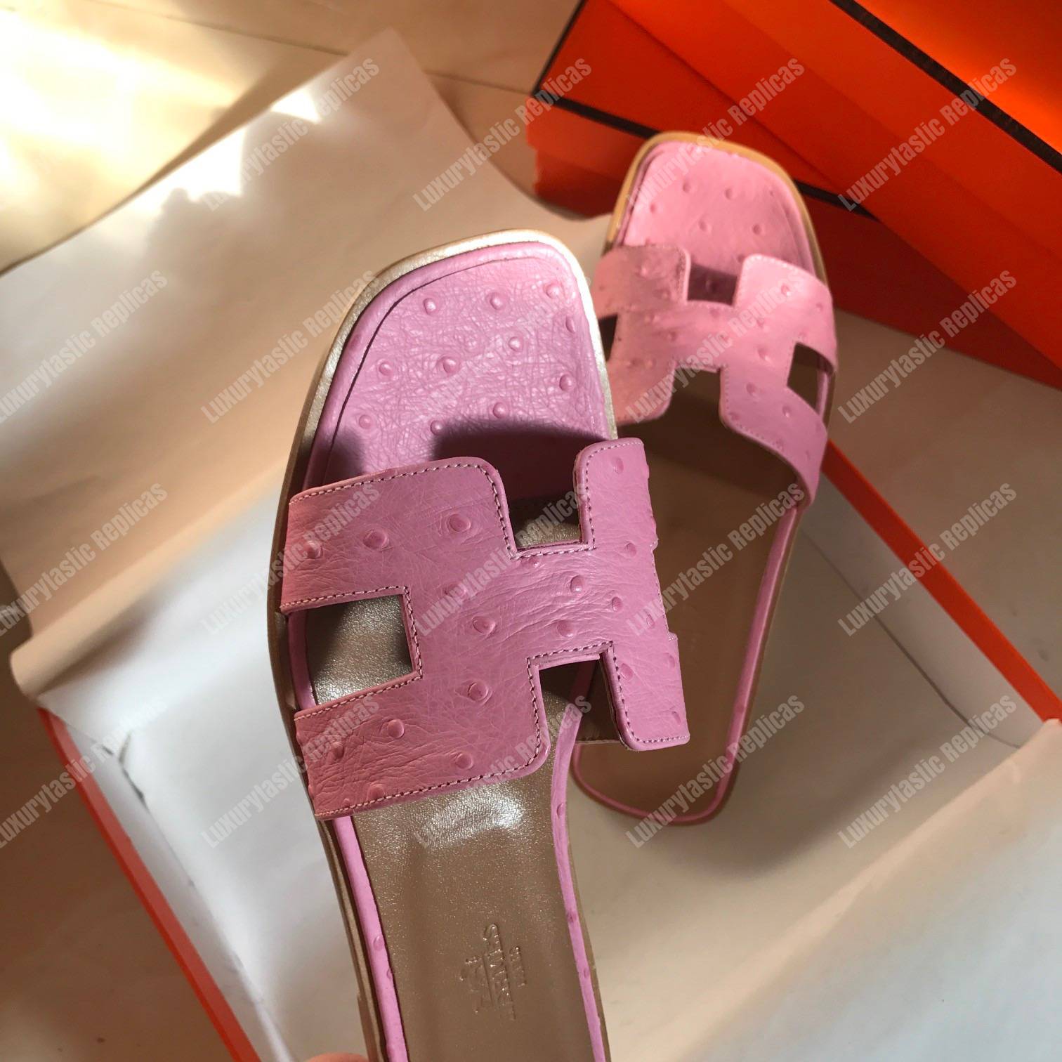 H**mes oran sandal ostrich leather pink