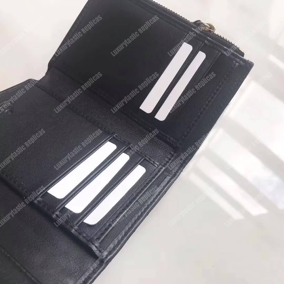 G*u*i gg marmont matelassé wallet black