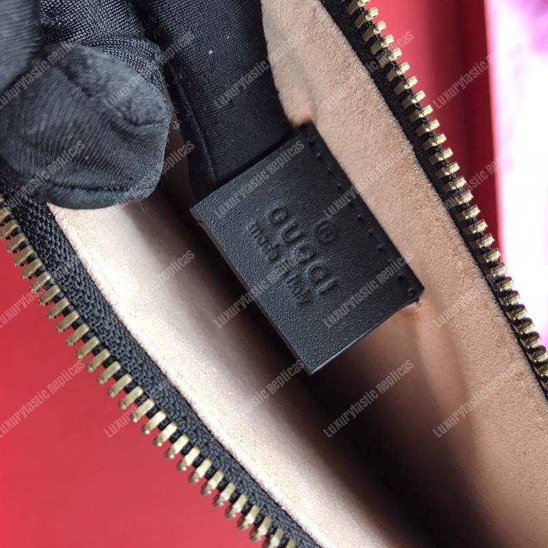 G*u*i gg marmont animal studs leather pouch black