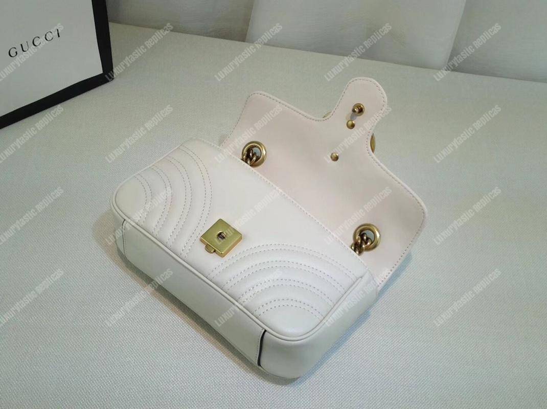 G*u*i gg marmont matelassé mini bag white