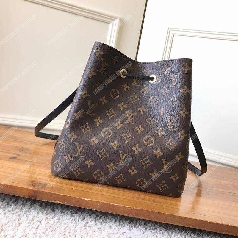 LV NéoNoé Bag Monogram Black