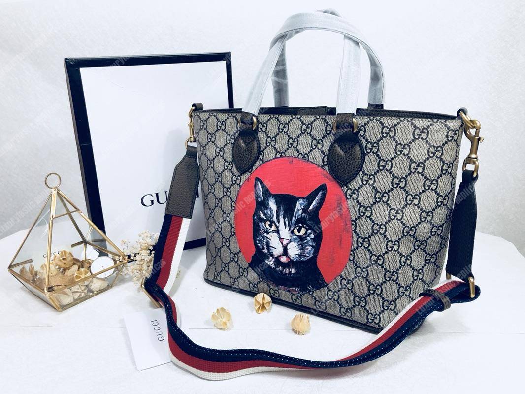 G*u*i mystic cat patch gg sup*e tote bag