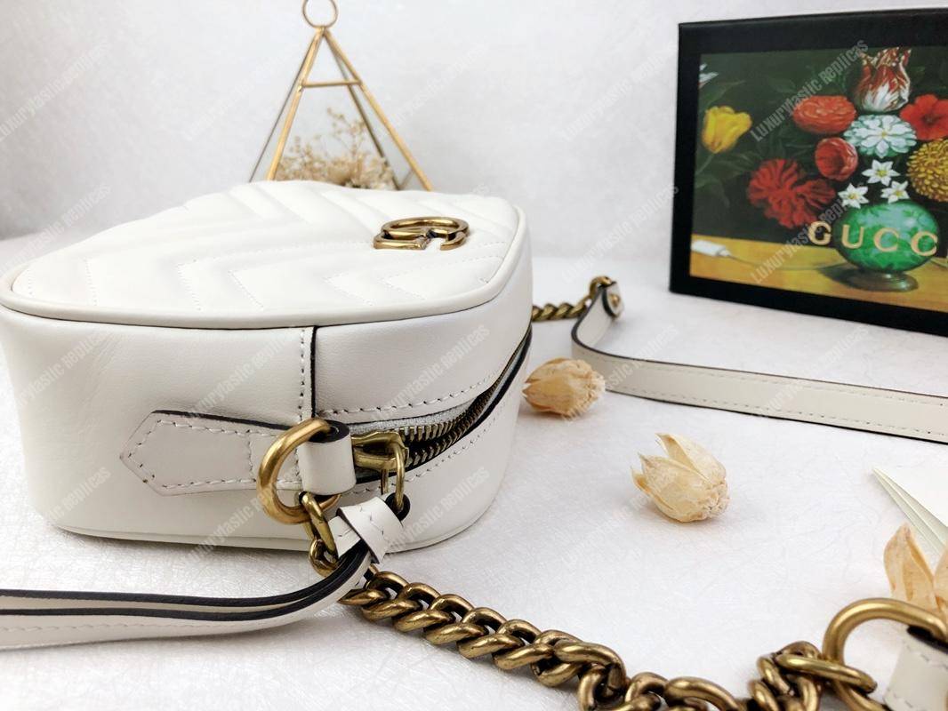 G*u*i gg marmont matelassé mini bag white