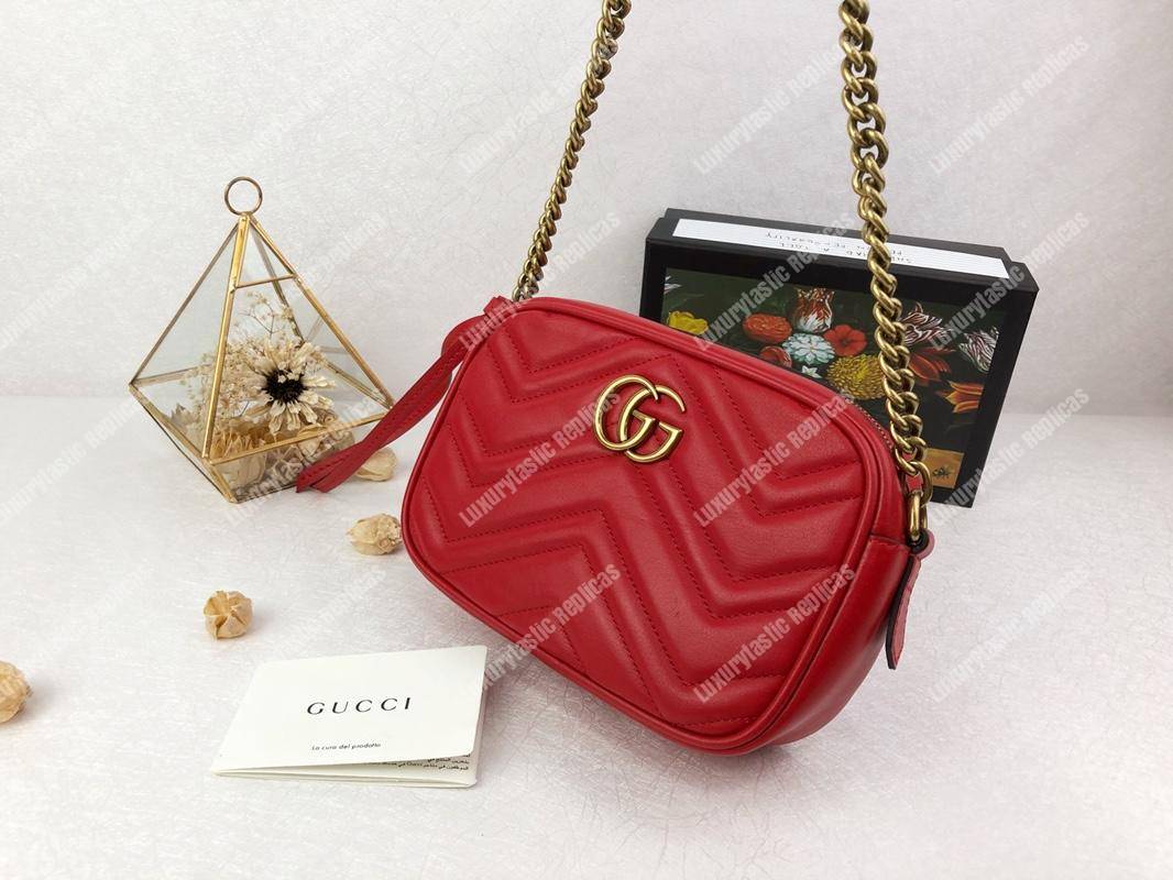 G*u*i gg marmont matelassé mini bag hibiscus red