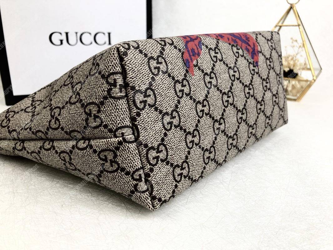 G*u*i children’s gg sup*e cat tote