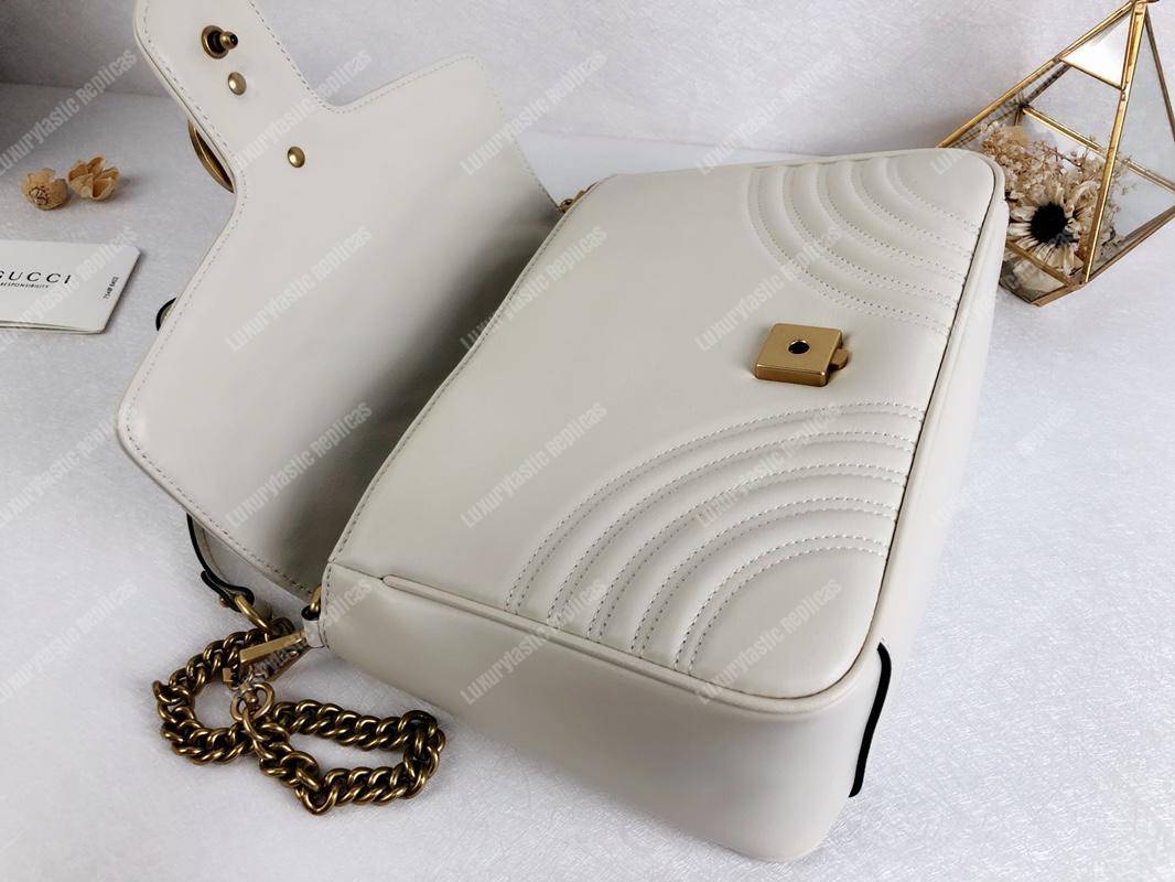 G*u*i gg marmont small top handle bag white