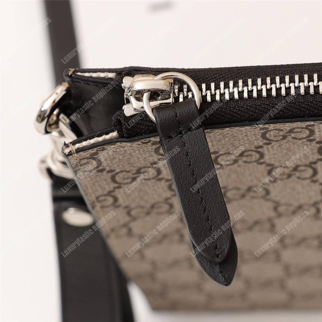 G*u*i tiger print gg sup*e clutch pouch