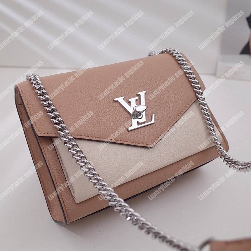 LV MyLockMe BB Papyrus Creme