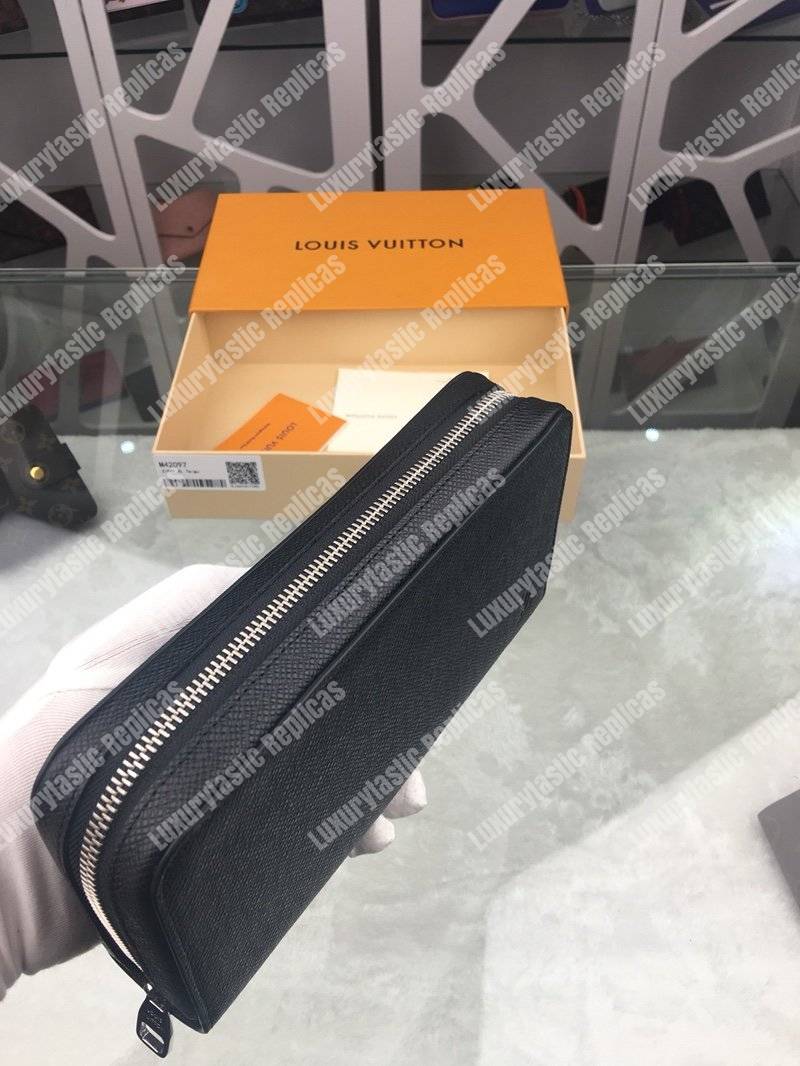 LV Zippy XL Wallet Taiga Black