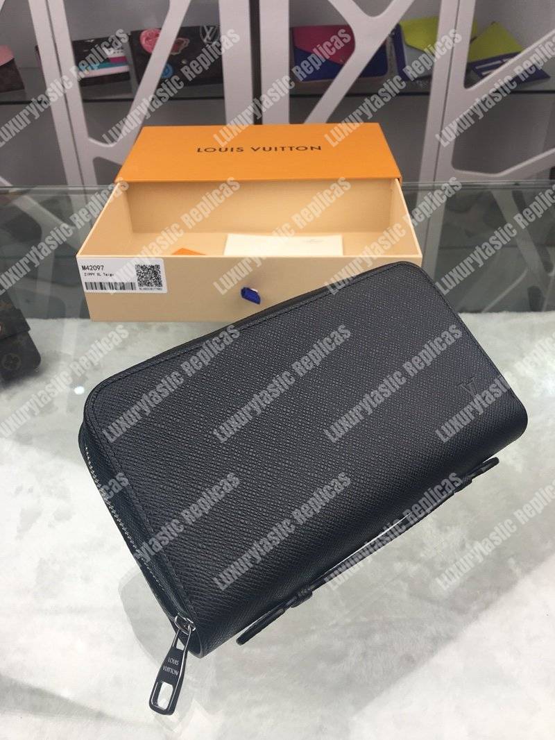 LV Zippy XL Wallet Taiga Black